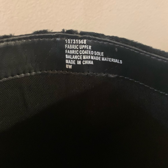 Torrid Black Floral Velvet Peep Toe Booties Black Heel Zip Up Size 8W - Picture 3 of 8